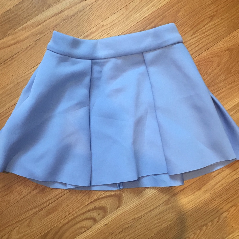 Cute blue skirt!!